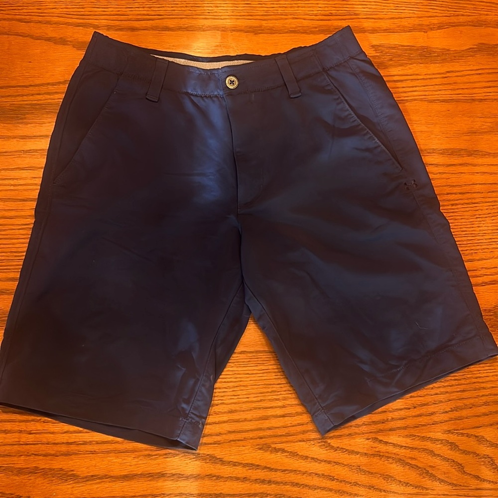 Golf Under Armour Shorts / 32 Waist